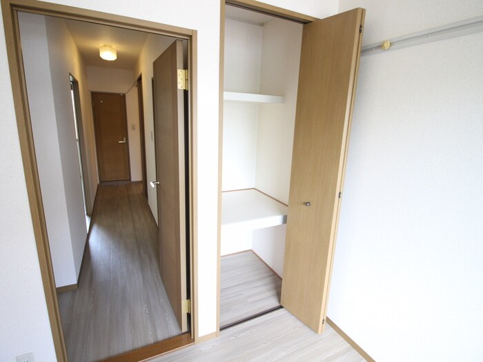 物件内観写真11　(収納)