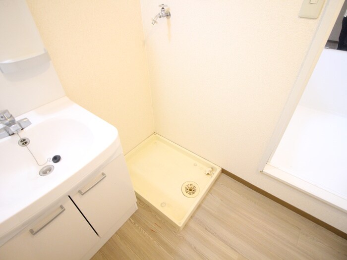 物件内観写真21　(洗濯機置場)