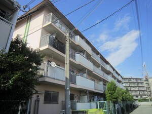 カステリア緑翠苑外観写真