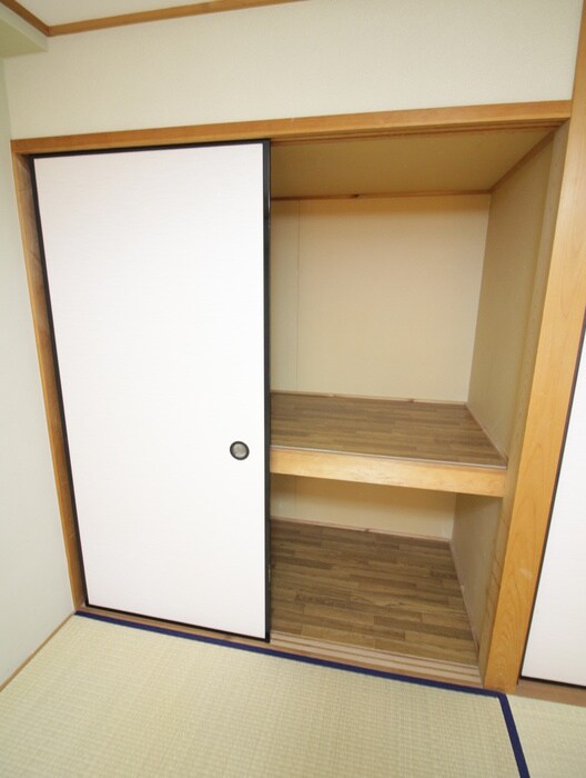 物件内観写真11　(収納)