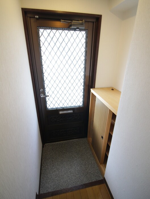 物件内観写真15　(玄関)