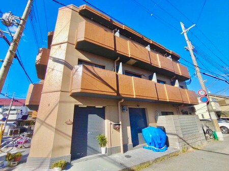 ﾄﾞﾐｰﾙ稲野外観写真