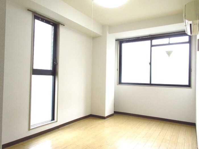 物件内観写真5　(居室)