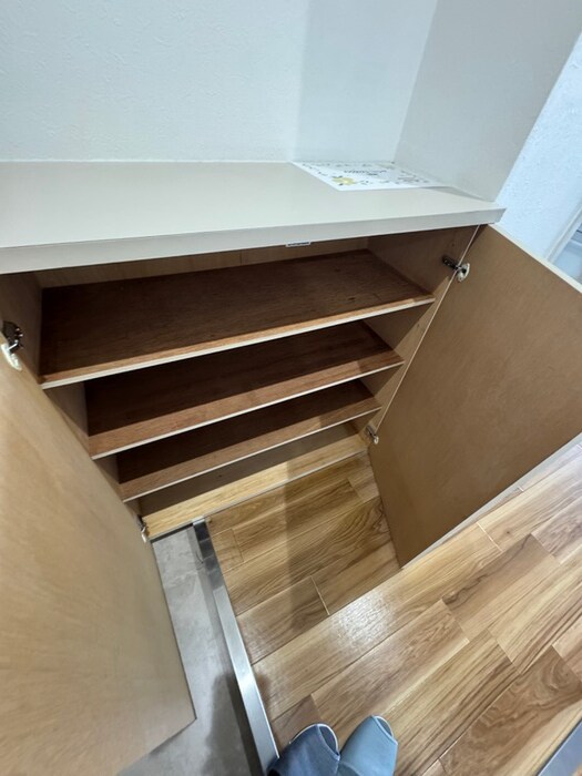 物件内観写真15　(靴箱)