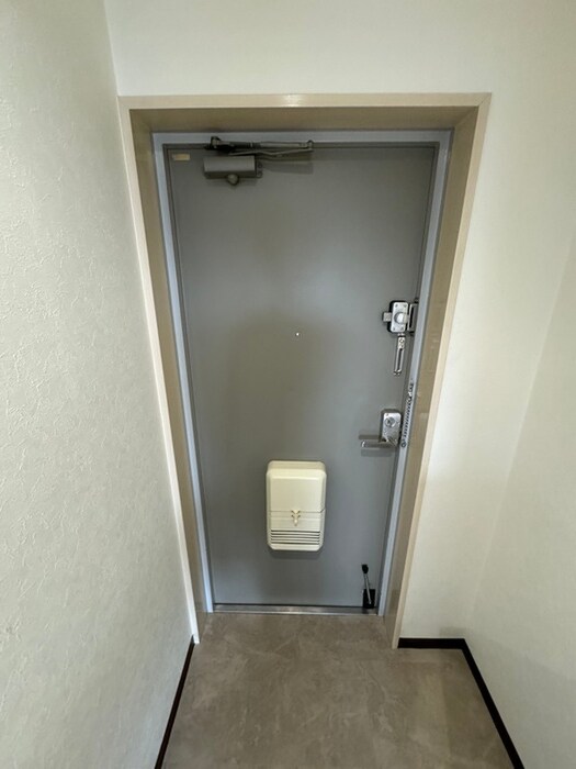 物件内観写真19　(玄関)