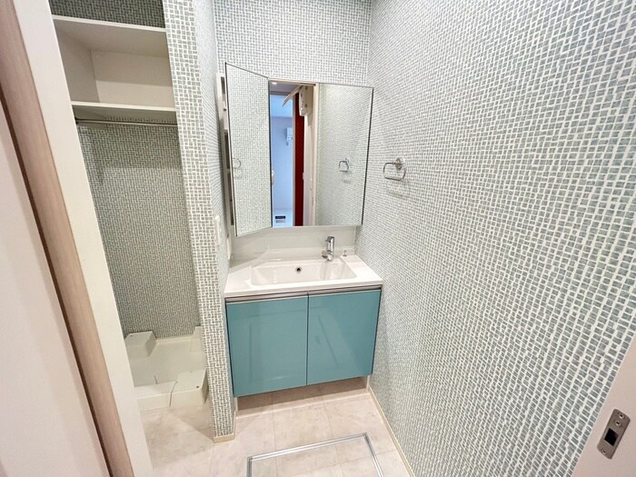 物件内観写真8　(洗面)