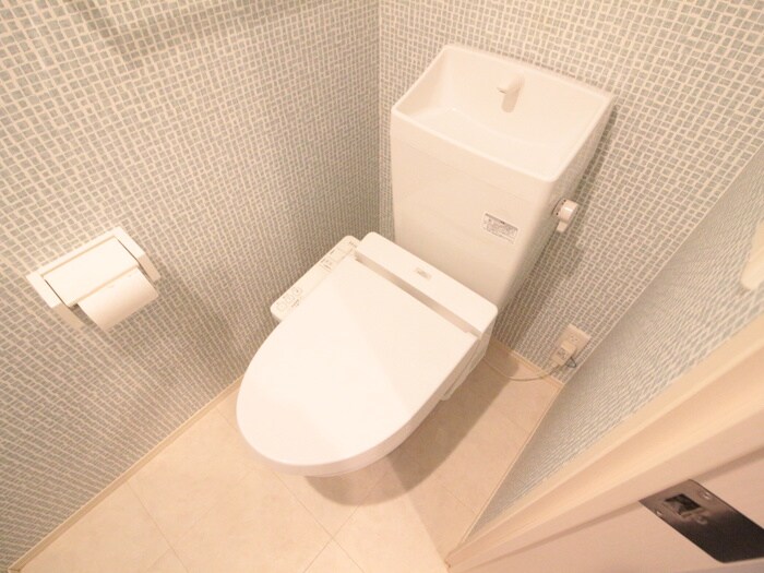 物件内観写真9　(トイレ)