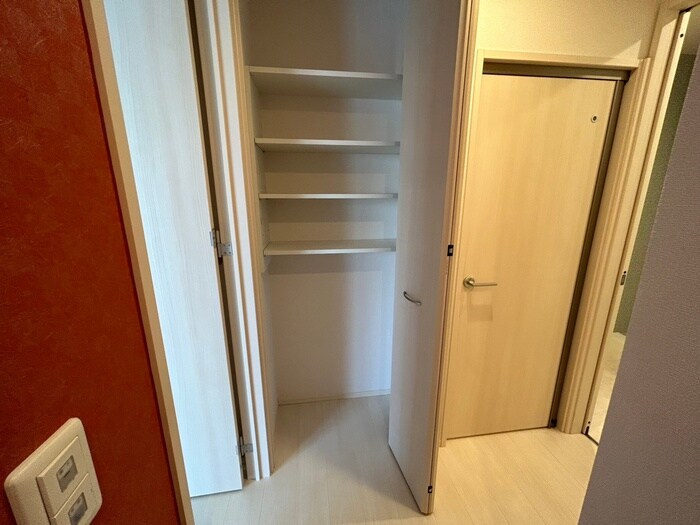 物件内観写真11　(収納)