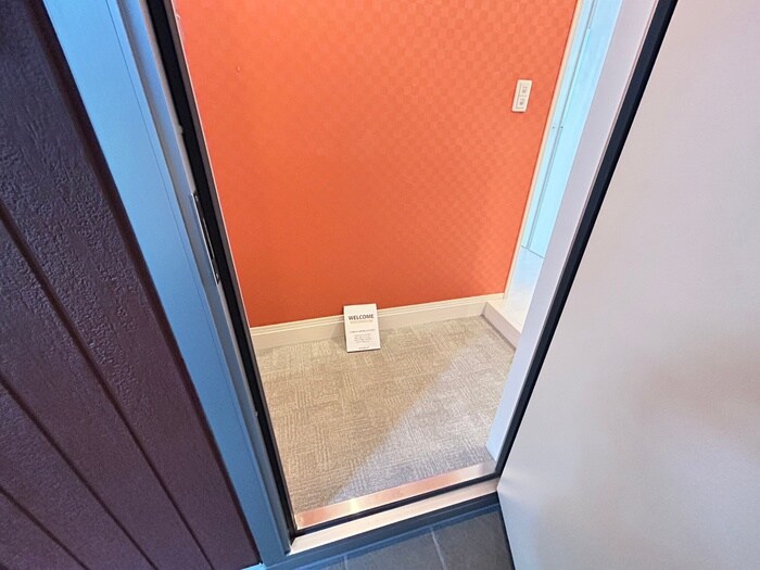 物件内観写真13　(玄関)