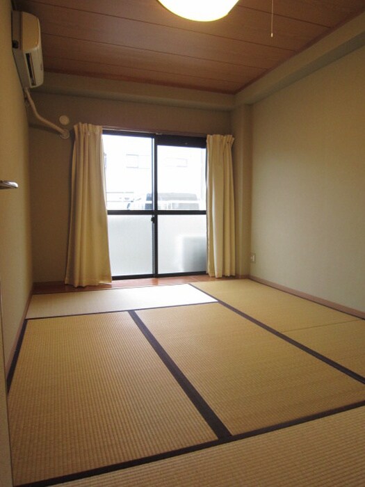 物件内観写真14　(居室)