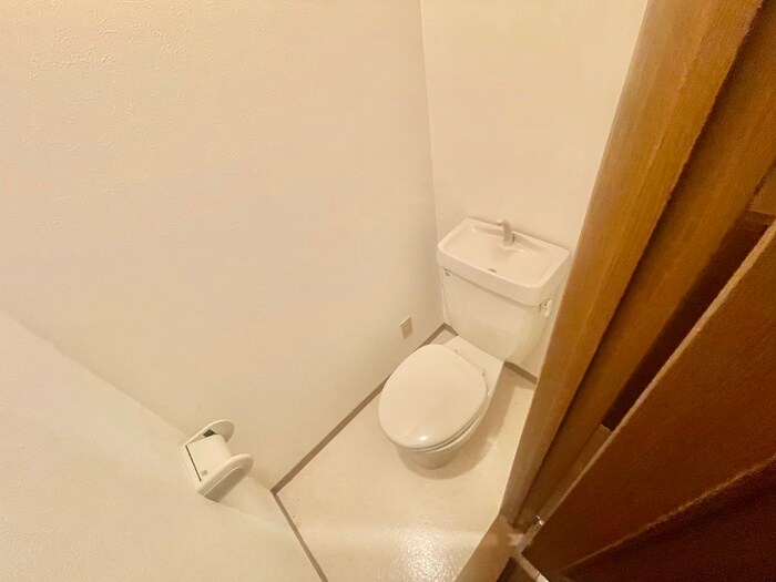 物件内観写真15　(トイレ)