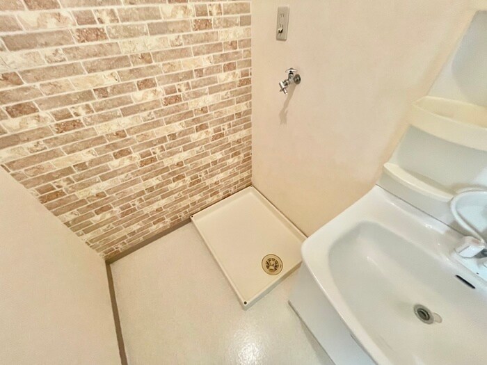 物件内観写真18　(洗濯機置場)