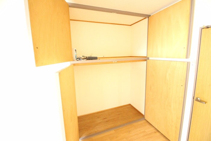 物件内観写真11　(収納)