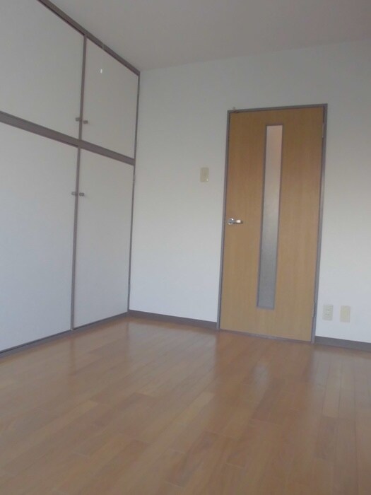 物件内観写真13　(居室)