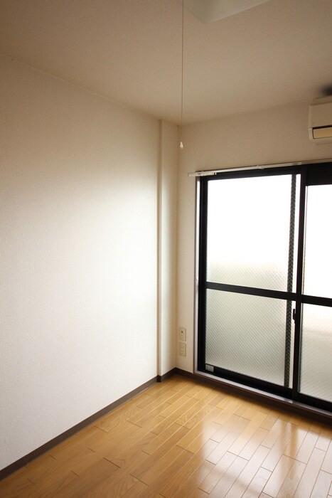 物件内観写真13　(居室)