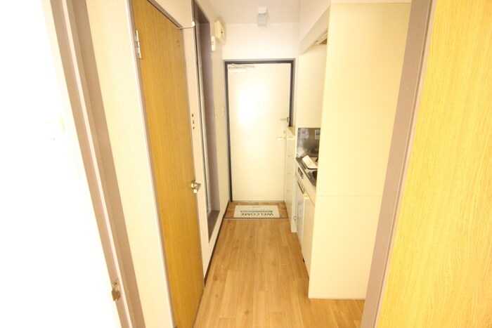 物件内観写真18　(廊下)