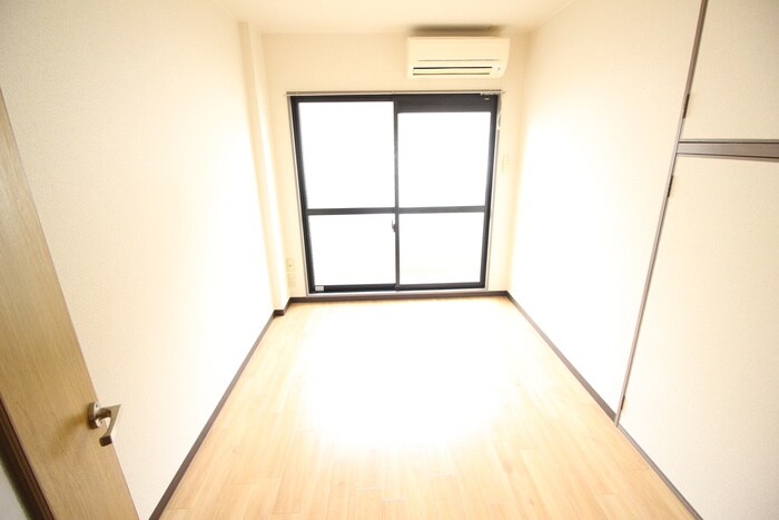 物件内観写真19　(居室)