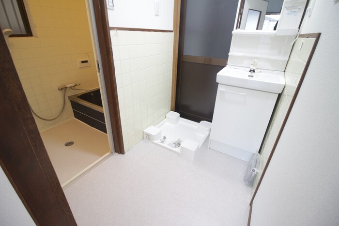 物件内観写真8　(洗面)