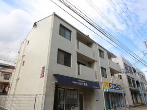 シャトー松岡外観写真