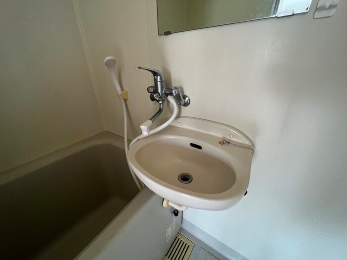 物件内観写真10　(洗面)