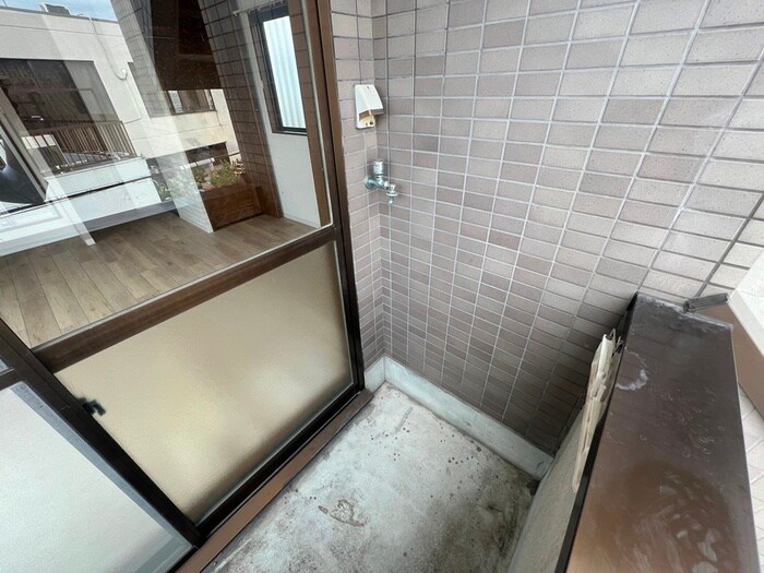 物件内観写真17　(洗濯機置場)