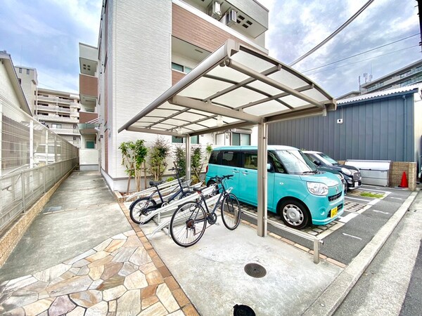 駐輪場