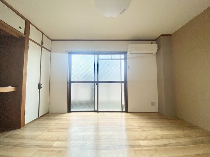 物件内観写真18　(居室)