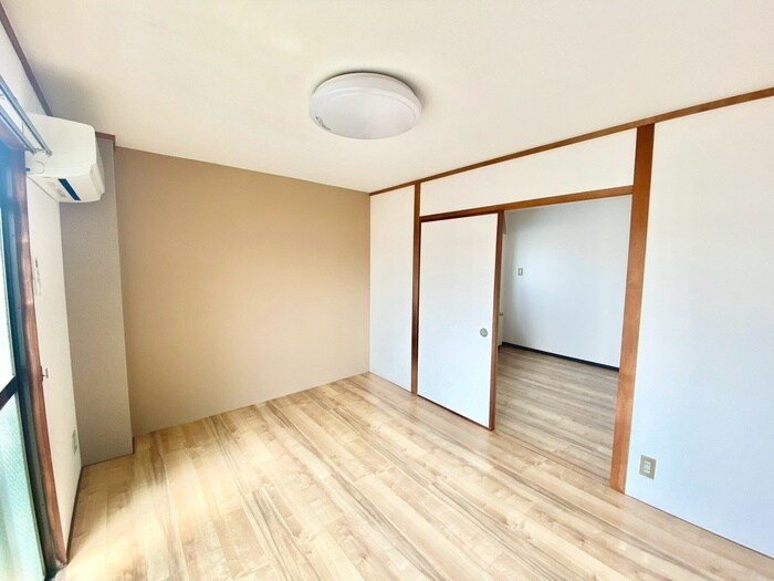 物件内観写真19　(居室)