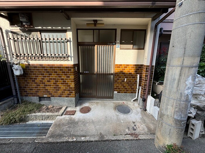 長岡京市開田4丁目戸建ての物件外観写真