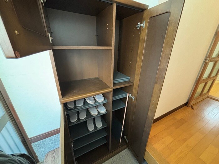 物件内観写真18　(靴箱)