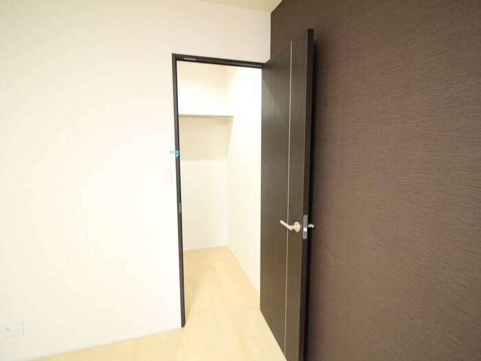 物件内観写真13　(収納)