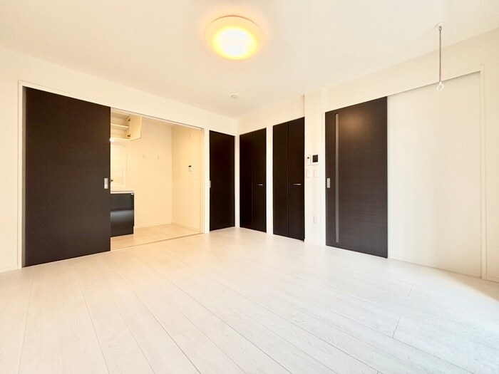 物件内観写真4　(居室)