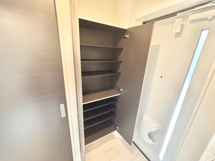 物件内観写真16　(靴箱)