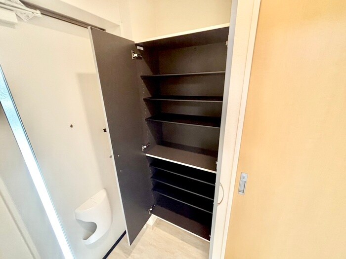 物件内観写真16　(靴箱)