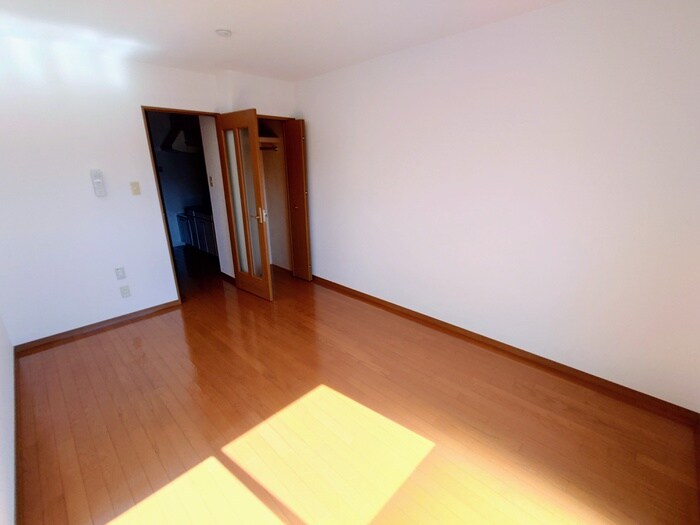 物件内観写真10　(居室)