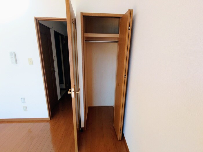 物件内観写真16　(収納)