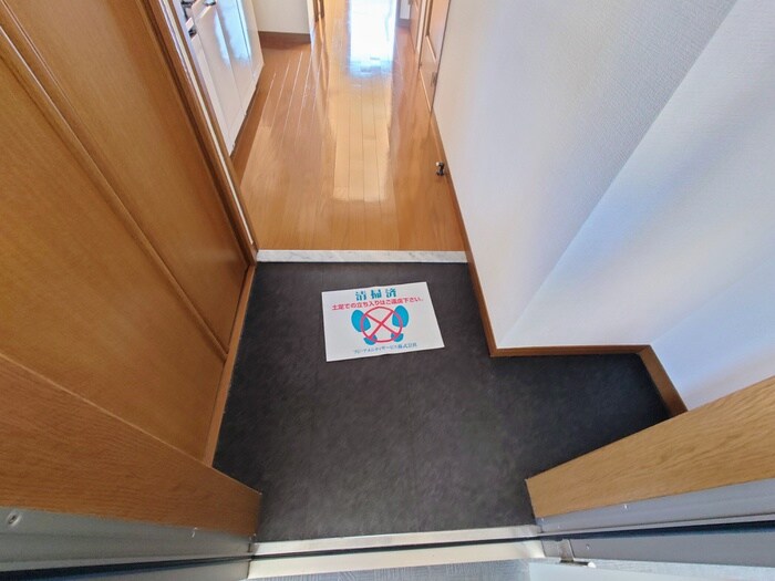 物件内観写真19　(玄関)