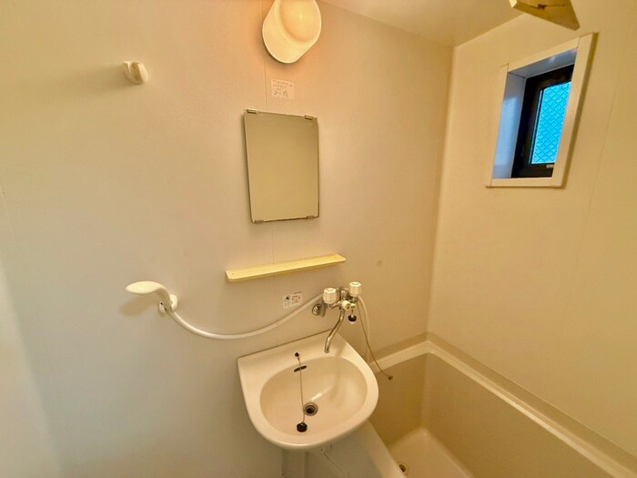 物件内観写真10　(洗面)