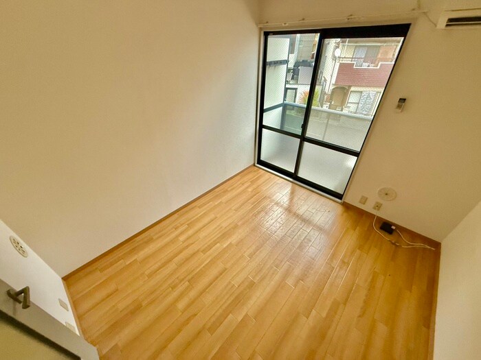 物件内観写真12　(居室)