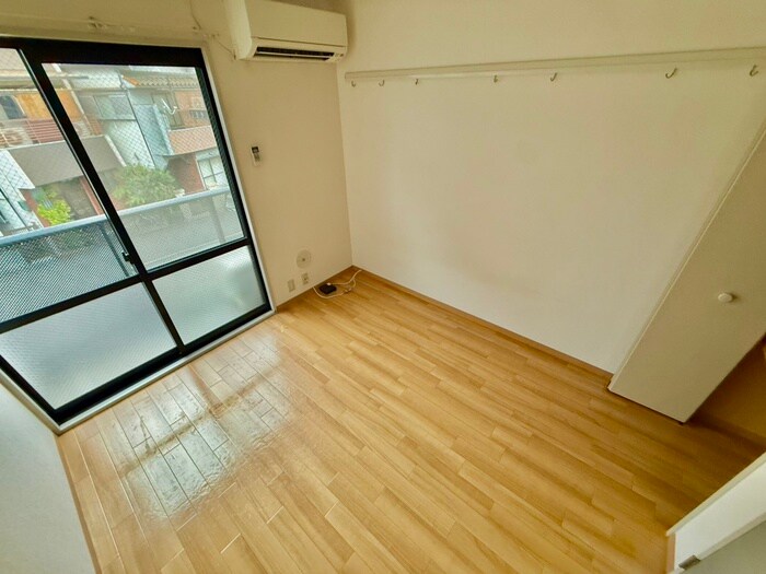 物件内観写真14　(居室)