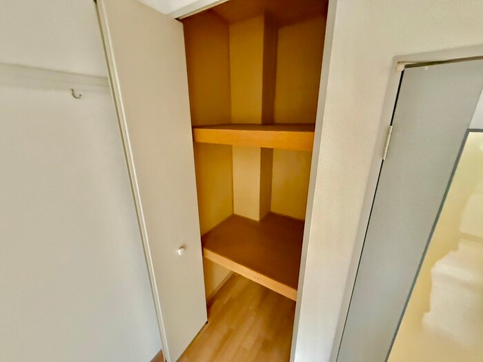 物件内観写真16　(収納)