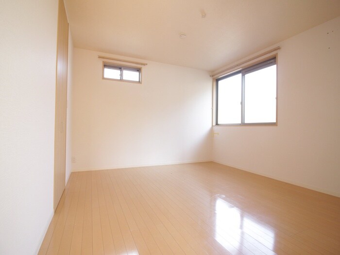 物件内観写真5　(居室)