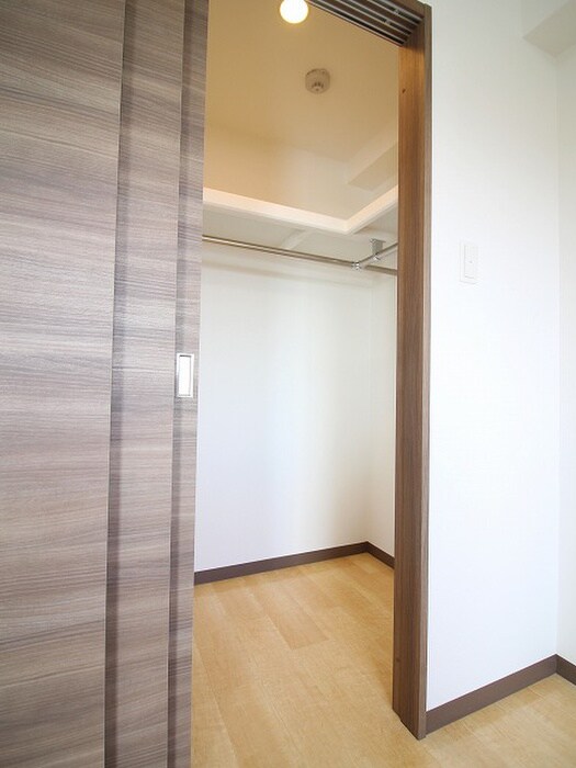 物件内観写真18　(収納)