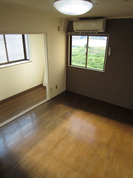 物件内観写真12　(居室)