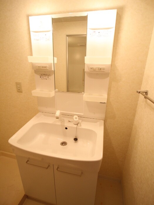 物件内観写真11　(洗面)