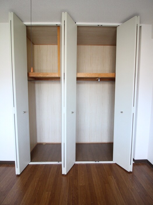 物件内観写真16　(収納)