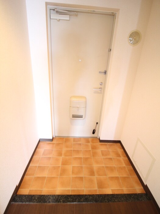 物件内観写真17　(玄関)