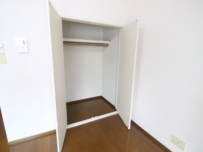 物件内観写真11　(収納)