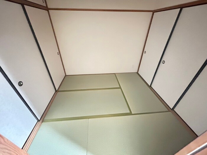 物件内観写真13　(居室)