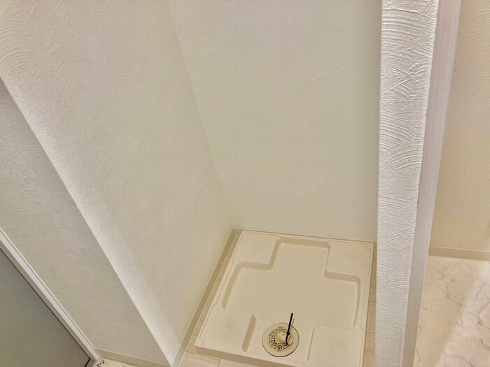 物件内観写真10　(洗濯機置場)